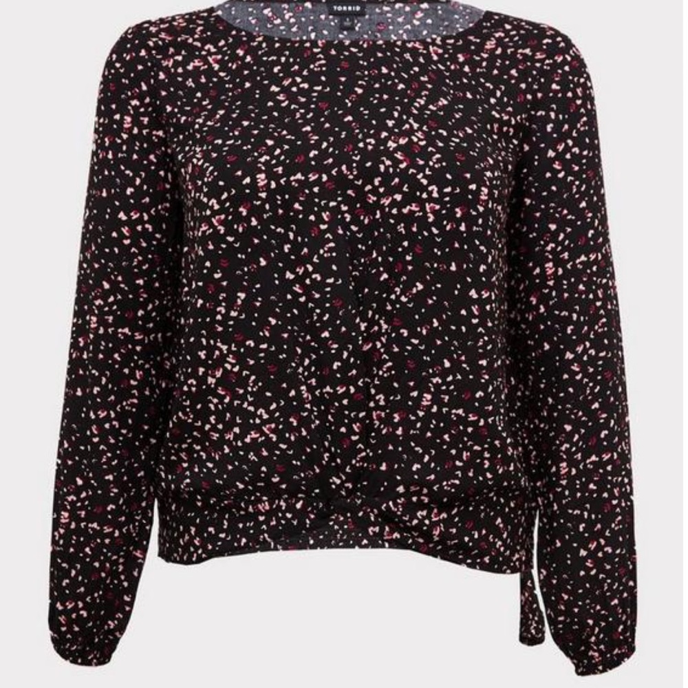 NWOT Women’s Torrid Challis Twist Front Cropped Blouse